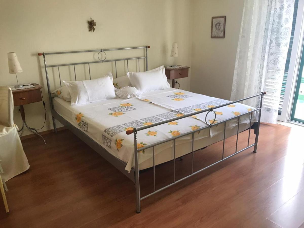 Apartmani Katarina โบล ภายนอก รูปภาพ