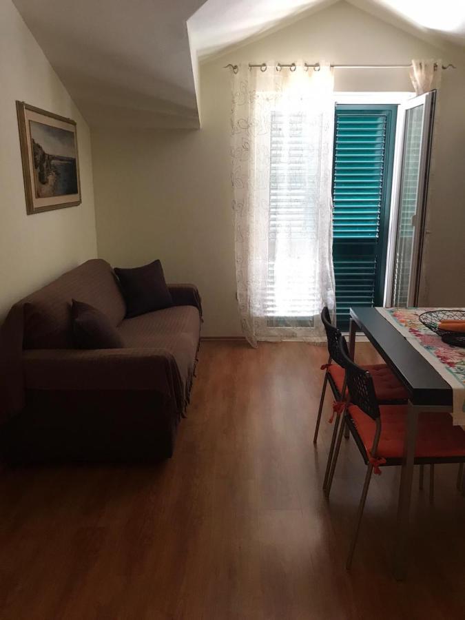 Apartmani Katarina โบล ภายนอก รูปภาพ