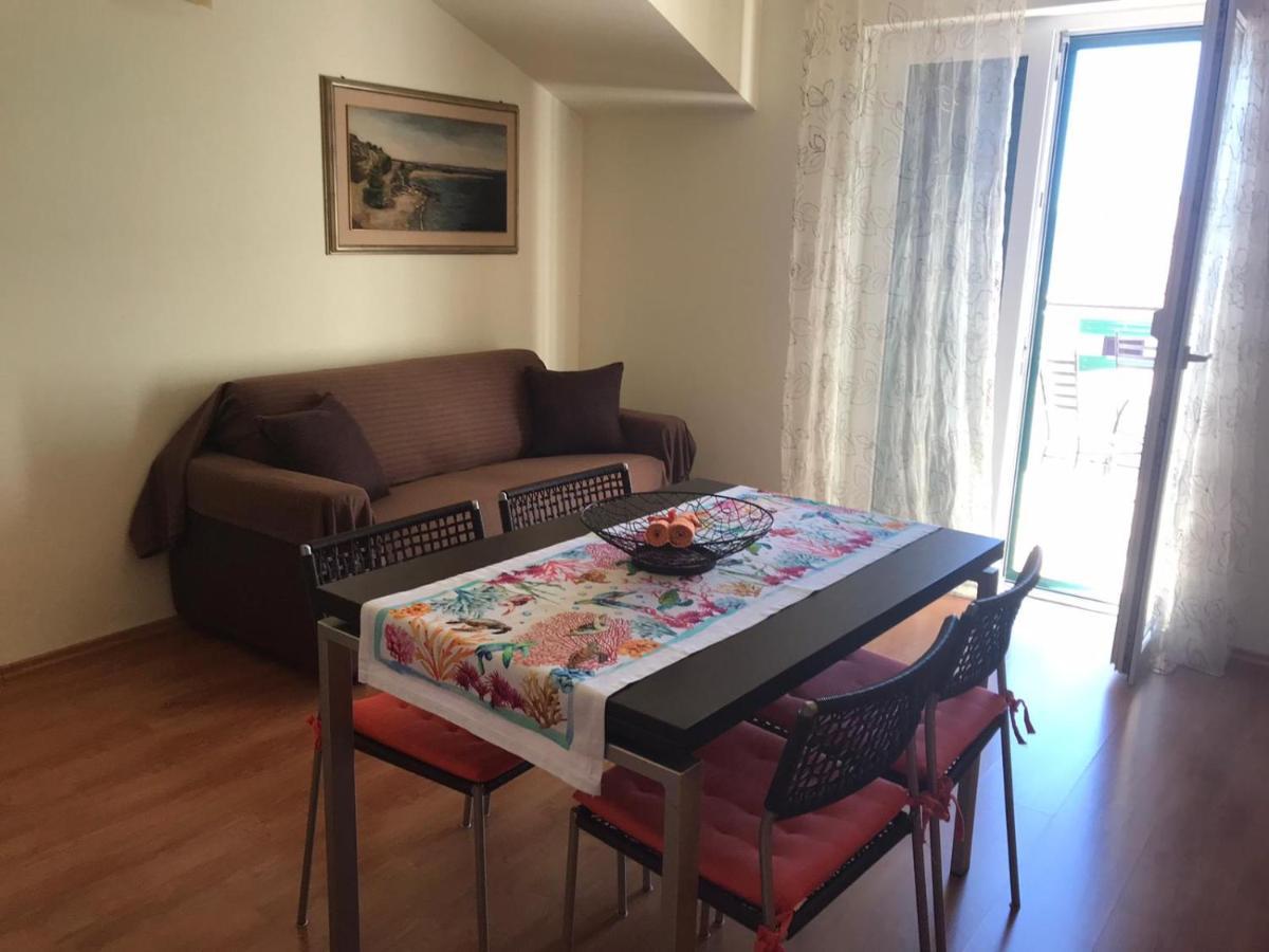Apartmani Katarina โบล ภายนอก รูปภาพ