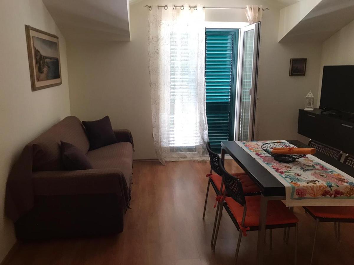 Apartmani Katarina โบล ภายนอก รูปภาพ