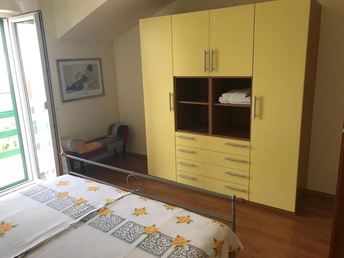 Apartmani Katarina โบล ภายนอก รูปภาพ