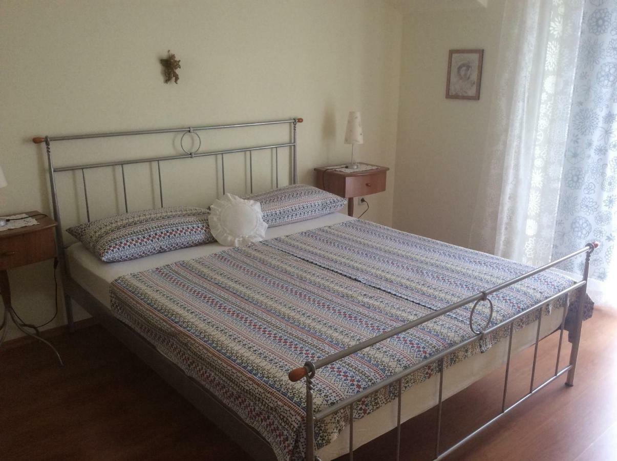 Apartmani Katarina โบล ภายนอก รูปภาพ